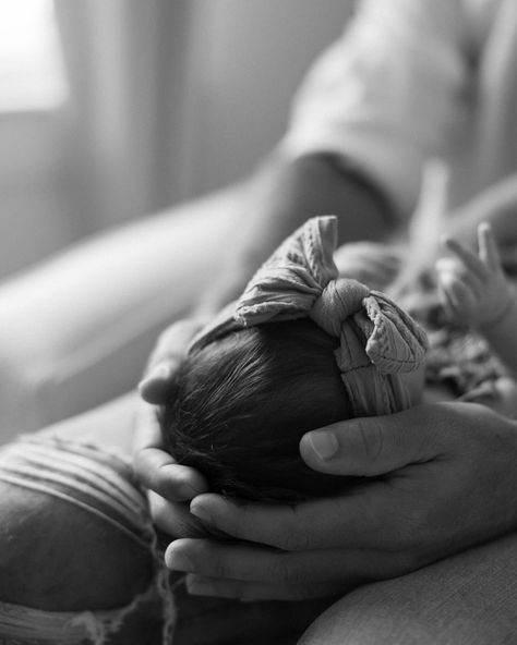 A dreamy newborn morning. 🤍 🤍 #houstonphotographer #houstontx #portrait #portraitphotography #leaguecityphotographer #galvestonphotographer #photography #documentary #candid #petphotography #newbornphotography #newborn #familyphotography In Home Newborn Photos, Home Newborn Photos, Home Newborn Photography, Photography Documentary, Instagram Family, Newborn Shoot, Newborn Photoshoot, Photography Session, Newborn Photos