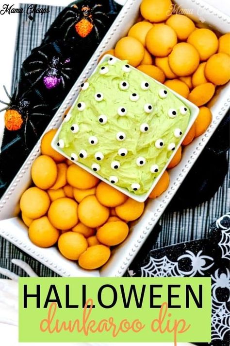 Halloween Dunkaroo Dip, Easy Halloween Side Dishes, Halloween Dessert Dip, Dunkaroo Dip Recipe, Quick Halloween Recipes, Dip Dessert, Dunkaroo Dip, Halloween Cheesecake, Halloween Party Desserts