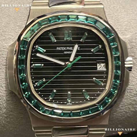 Emerald Patek Philippe Nautilus Jumbo For Sale http://bit.ly/3hari8D #patekphilippenautilus #patek #patekphilippe #pateknautilus #rolex #nautilus #patekphilippewatch #audemarspiguet #patekcollector #watches #a #patekaholic #rolexwatch #watch #watchesofinstagram #patekgallery #r #patekwatch #omega #watchcollector #submariner #watchaddict #patekaquanaut #patekthailand #luxurywatch #watchfam #patekphilippethailand #watchoftheday #pp #rolexdatejust Nautilus Submarine, Patek Watches, League Of Extraordinary Gentlemen, Patek Philippe Watches, Patek Philippe Nautilus, Patek Philippe, Nautilus, Rolex Datejust, Audemars Piguet