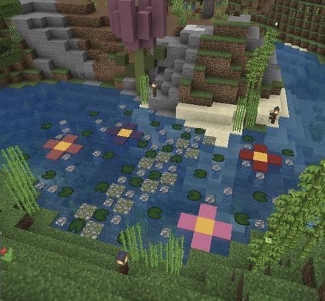 Minecraft Stepping Stones Pond, Fairy Aesthetic Minecraft Builds, Minecraft Fairy Cottage Ideas, Fairy Minecraft Builds House, Stepping Stones Minecraft, Fairy Pond Minecraft, Cute Minecraft Decorations Outside, Minecraft Fairy Aesthetic, Fairy Houses Minecraft