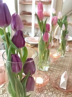 Mother’s Day Table Deco, Mothers Day Brunch Decor, Spring Brunch Decor, Mothers Day Tablescapes, French Tablescape, Spring Brunch Tablescape, Tulip Decorations, Brunch Centerpieces, Tulpen Arrangements