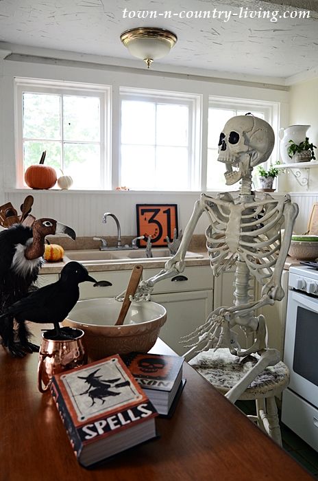 Halloween Skeleton Cooking Poison in the Kitchen Halloween Entryway, Decorating For Halloween, Spooky Halloween Decor, Halloween Kitchen Decor, Halloween Decor Ideas, Creepy Vintage, Creepy Halloween Decorations, Halloween Ii, Spooky Halloween Decorations