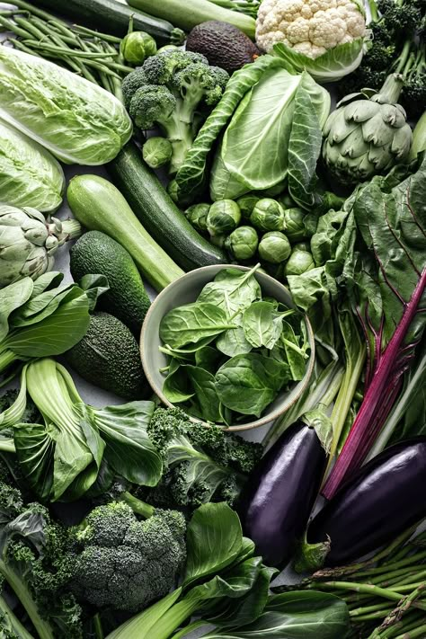 Dark Green Vegetables, Vegetables Photography, Fertility Foods, Healthy Superfoods, Green Eating, Green Veggies, Fresh Groceries, Green Vegetables, Healthy Food Choices