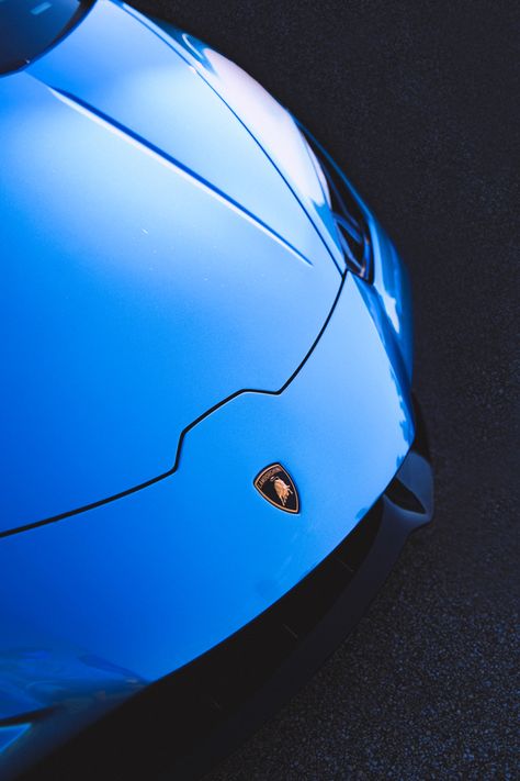 Blue Car Aesthetic, Blue Car Wallpaper Aesthetic, Blue Lamborghini Wallpaper, Light Blue Ferrari, Blue Sports Car, Blue Lamborghini Aesthetic, Navy Blue Lamborghini, High Car, Tattoo Car