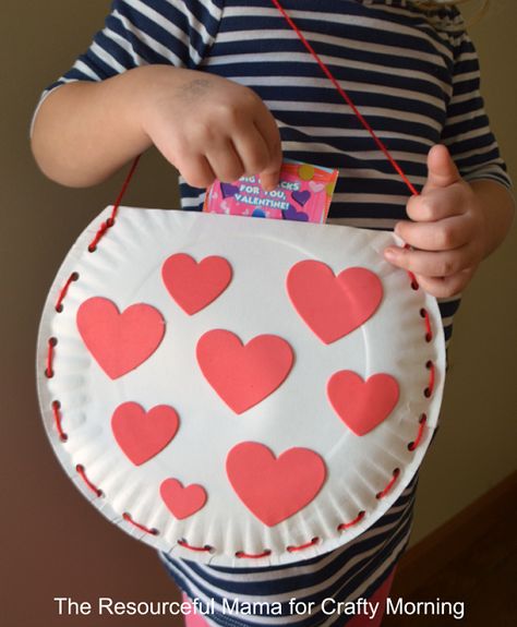 Paper Plate Valentine Bag Craft for Kids - Crafty Morning Creative Valentines Day Ideas, Valentines Bricolage, Crafty Morning, February Crafts, Valentinstag Party, Valentine's Day Crafts For Kids, Preschool Valentines, Valentine Activities, Valentine Crafts For Kids