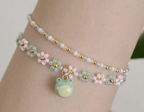 Spring Jewelry Trends, Pretty Jewelry Necklaces, Beaded Necklace Diy, Graduation Project, Diy Bracelet Designs, Diy Bracelets Patterns, Beads Bracelet Design, Handmade Jewelry Tutorials, Beaded Jewelry Designs