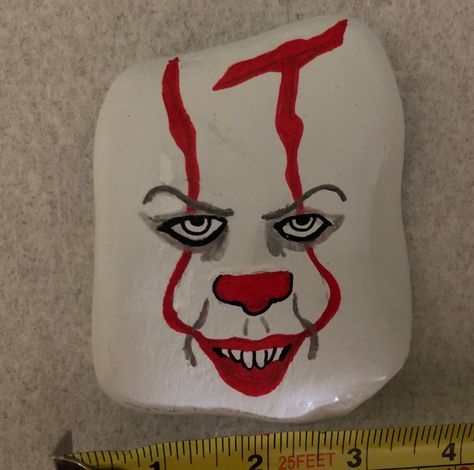 Horror Rock Painting, Diy Rocks, Rock Projects, Stick People, Diy Rock Art, Halloween Rocks, Stone Art Painting, Painted Rocks Diy, Scary Clowns