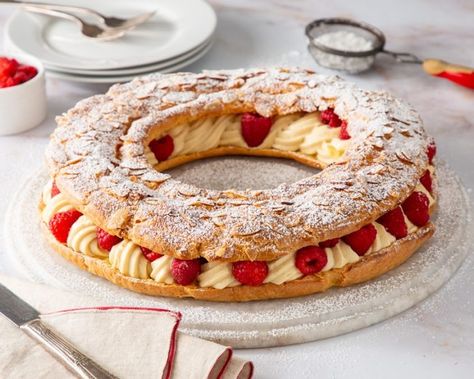 Paris-Brest519JBv2 Paris Brest Christmas, Choux Ring, Diplomat Cream Recipe, Diplomat Cream, The Diplomat, Scratch Recipes, Paris Brest, William Sonoma, Bbc Food