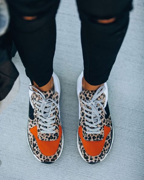 Mode Shoes, Leopard Sneakers, Sole Sneakers, Print Sneakers, Rubber Shoes, Platform Sneaker, Athletic Fashion, Lace Up Heels, Stylish Shoes