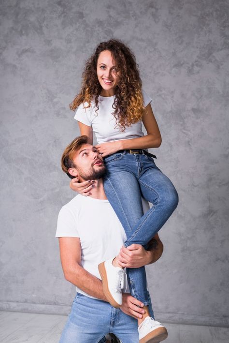 Shoulder Carry Pose Reference, Carry On Shoulder Pose, Hand On Shoulder Reference Couple, Sitting On Shoulders Drawing Reference, Height Difference Pose Reference, Sitting On Shoulders Pose, Man Carrying Woman, Real References, Prewedding Studio