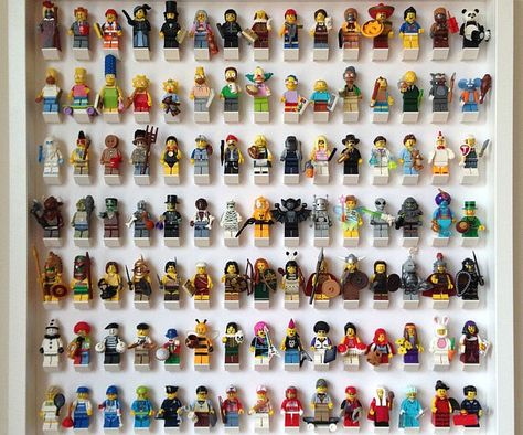 LEGO Action Figure Display Case Lego Organization Ideas, Lego Organizer, Lego Storage Organization, Lego Frame, Lego Organization, Brick Bonds, Star Wars Minifigures, Lego Display, Display Frames