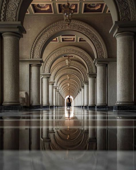 Symmetrical Photography on Instagram: “Hallway Symmetry in Thailand🤤🇹🇭 TAG a Symmetry Hunter below! 📍 Assumption Suvarnabhumi University, Samut Prakan Photo by @donamtykl…” Symmetrical Photography, Assumption University, Symmetry Photography, Samut Prakan, Model Poses Photography, Instagram Look, True Self, Art Block, Model Poses