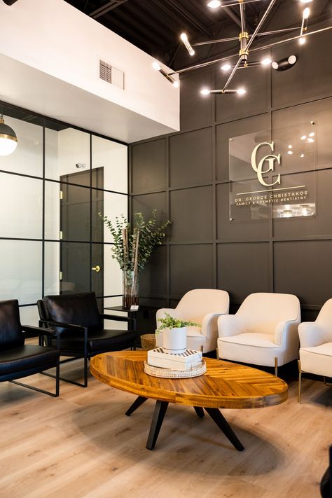 Modern Office Lobby Design Waiting Area, Medical Office Ideas, Farmhouse Dental Office, Cosmetic Office Design, Black White Tan Interior Design, Realtor Office Ideas, Modern Medical Office Design, Medical Office Lobby, Modern Waiting Area