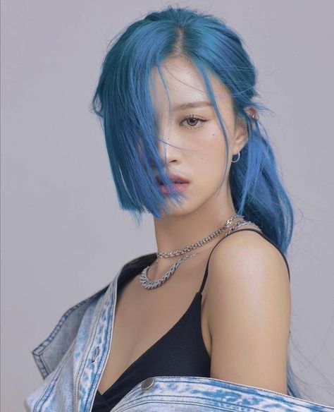 Blue Hair Aesthetic, Hime Cut, Hair Color Options, Teal Hair, Dyed Hair Inspiration, Faded Jeans, Long Wavy Hair, Hair Dye Colors, Hair Reference