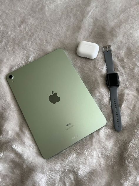 Ipad Air Green Aesthetic, Ipad Air Green, Green Ipad Aesthetic, Green Ipad Air, Ipad Air Aesthetic, Ipad And Airpods, Airpods Pro Aesthetic, Apple Products Aesthetic, Airpods Aesthetic