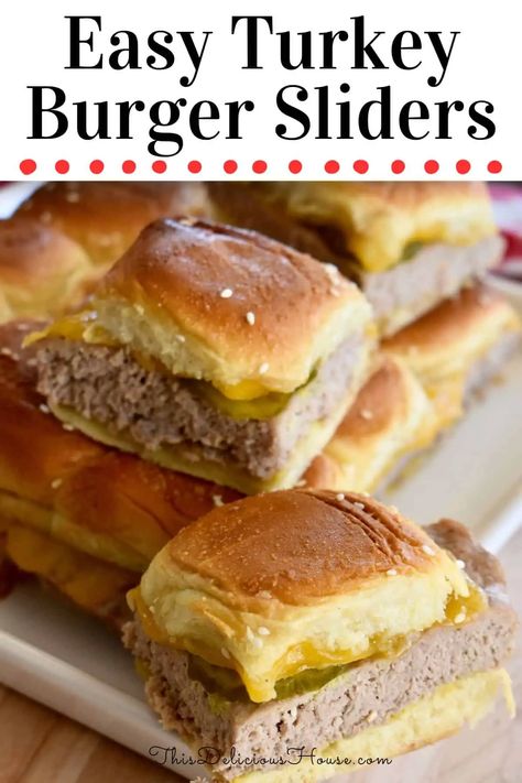 Turkey Burger Sliders are an easy and delicious way to make individual turkey burgers fast! Make one large patty and serve on King's Hawaiian Rolls for a tasty turkey burger recipe everyone will love! Baked Turkey Burgers, Mini Burger Buns, Sliders On Hawaiian Rolls, Hawaiian Bread Rolls, Burger Sliders Recipes, Turkey Burger Sliders, Turkey Burger Recipe, Hawaiian Roll Sliders, Grilled Turkey Burgers