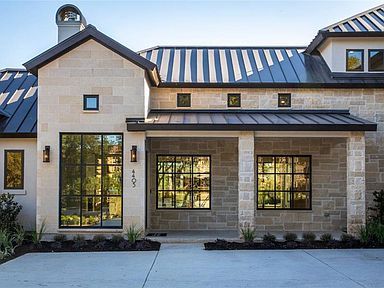 Beautiful Ranch Homes Exterior, Country Home Exterior, Hill Country Homes, Exterior Ideas, Central Texas, House Elevation, Modern Country, Fireplace Design, Barn Style