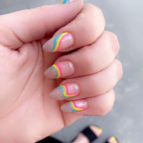 Pan Flag Nails, Pansexual Nails Designs, Subtle Pride Nails Short, Nonbinary Nail Art, Pride Acrylics, Pan Nails Pride, The Owl House Nails, Pan Pride Nails, Gay Nails Design