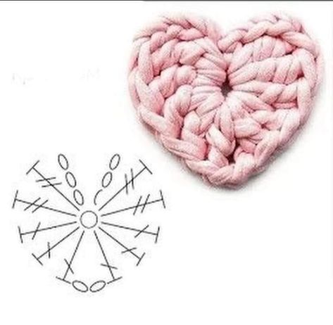 Crochet Heart Pattern Diagram, Crochet Heart Diagram, Crochet Heart Tutorial, Crochet Heart Pattern, Pola Amigurumi, Crochet Hair Accessories, Crochet Flower Tutorial, Crochet Instructions, Crochet Heart