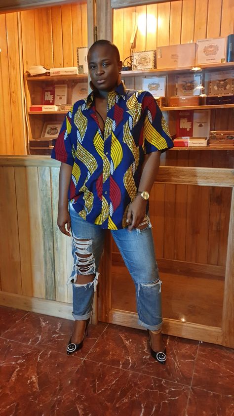 African Tops For Women Classy Shirts & Tops, African Tops For Women Classy, Ankara Shirt Dress, Afro Clothes, African Tops For Women, Trendy Ankara Styles, Classy Summer Outfits, African Tops, African Print Tops