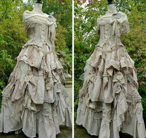 Tattered Dress, Black Rose Flower, Fair Outfits, Corsage Pins, Fairy Clothes, Gothic Victorian, Layered Fashion, Fairytale Dress, Flower Leaf