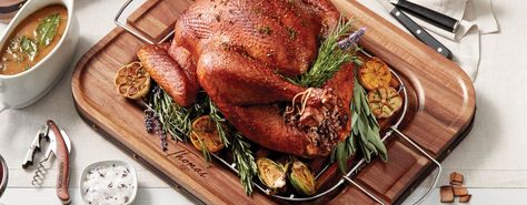 White Wine-Brined Turkey | Wine Enthusiast High Heat Turkey Recipe, Cooking The Perfect Turkey, Omaha Steaks, Roast Turkey Recipes, Perfect Turkey, Whole Turkey, Turkey Recipe, Mary Berry, Turkey Dinner