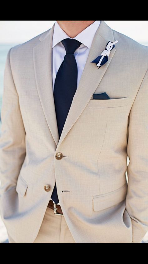 Groom Suits For Wedding Beige, Beach Wedding Tuxedo, Beige Tuxedo Wedding, Tan Suit Men, Beach Wedding Mens Attire, Ball Suits, Casual Wedding Suit, Fall Wedding Suits, Tan Suits