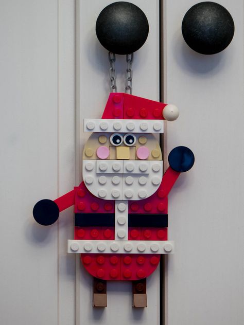 Flat Santa on Doorknob Lego Christmas, Building Drawing, Lego Building, Winter Time, Door Knobs, Wind Chimes, Lego, Merry Christmas, Crafts For Kids