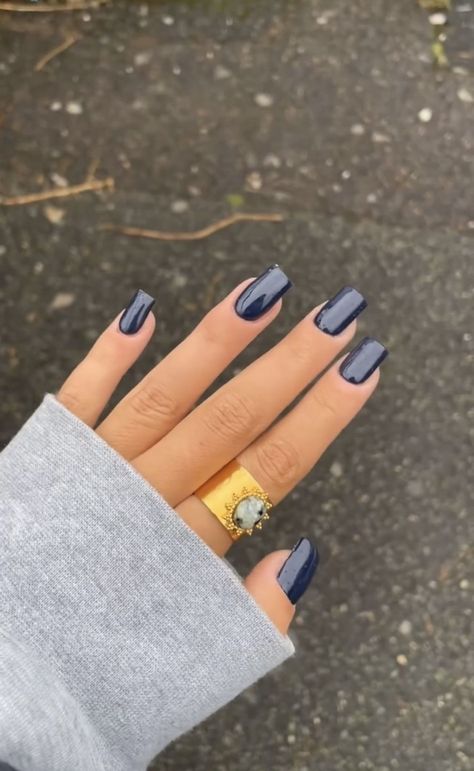 Navy Nail Designs Fall, Winter Nails Dark Blue, Navy Chrome Nails, Navy Nails Design, Dark Blue Nails, Navy Nails, Country Nails, Thanksgiving Nails, Dark Nails