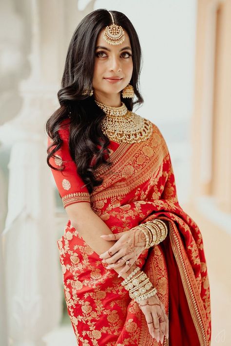 Photo from Tessa and Vishnu Wedding Bridal Reception Look, Reception Saree Look, Reception Saree For Bride, Reception Looks, Red Saree Wedding, Engagement Saree, Reception Saree, Indian Wedding Gowns, Celebrity Bride