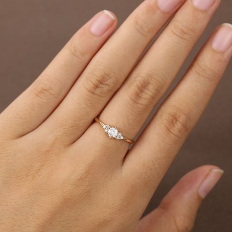 Simple Unique Engagement Rings, Moissanite Engagement Ring Vintage, Unique Wedding Ring, Dainty Wedding Ring, Wedding Ring For Women, White Sapphire Engagement Ring, Cute Engagement Rings, Future Engagement Rings, Diamond Cluster Engagement Ring