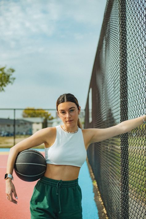 Basketball Court Photoshoot Ideas, Basketball Court Shoot, Form Essentials, Basketball Court Photoshoot, Sami Clarke, Sportswear Photoshoot, Basketball Photoshoot, Athletic Photoshoot, Basketball Shoot