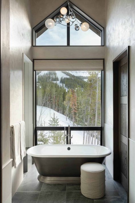 A glimpse at this incredible home with breathtaking Montana mountain views Mountain House Design, Sky Architecture, Loft Penthouse, House Mediterranean, Montana Mountains, Condo Loft, Big Sky Montana, Architecture Bathroom, Japandi Style