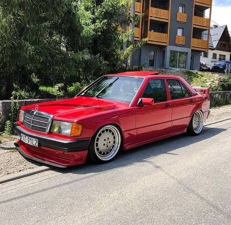 Mercedes-Benz 190E #mercedesbenz #mercedes #airride #slammed #190e Mercedes Benz 190e Modified, Mercedes 190 Evo, 190 E Mercedes Benz, Mercedes 190 E, 190e Mercedes, Mercedes 190e, 1990 Mercedes Benz 190e, Mercedes 500, Mercedes Sl500