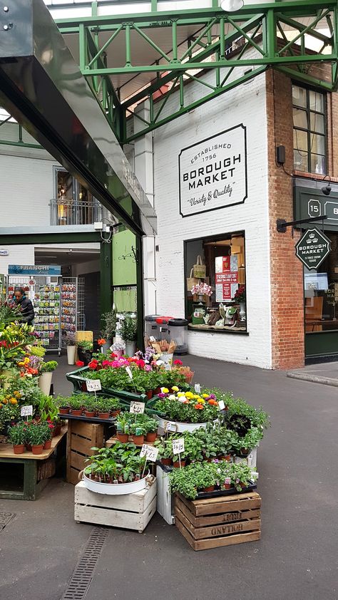 The colours of Borough Market  #londonflowers #londoncolours #colourfullondon #boroughmarket #londonmarket #visitlondon #instalondon #welovelondon #thisislondon #londonsouvenirs #mylondonsouvenirs Borough Market London, University Of Greenwich, London Souvenirs, London Market, London Vibes, London Living, London Baby, London Summer, Borough Market