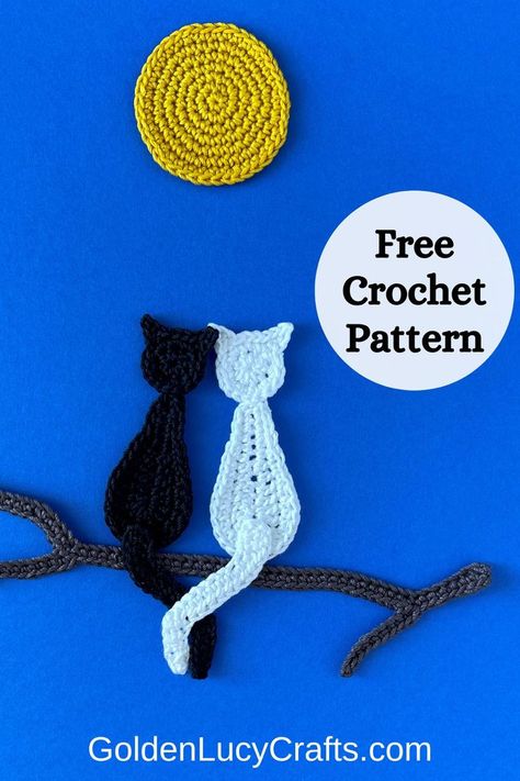 Crochet applique of cats sitting on a tree branch under a full moon. Crochet Cat Applique, Moon Crochet, Cats Sitting, Free Applique Patterns, Cat Applique, Applique Tutorial, Crochet Patterns Free Beginner, Halloween Crochet Patterns, Halloween Crochet