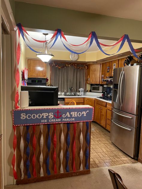 Stranger Things Themed Door, Stranger Things House Decor, Halloween Decorations Stranger Things, Stranger Things Birthday Decorations, Stranger Things Portal Diy, Stranger Things 11th Birthday Party, Stranger Things Watch Party, Stranger Things Decoration Ideas, Stranger Things Theme Party