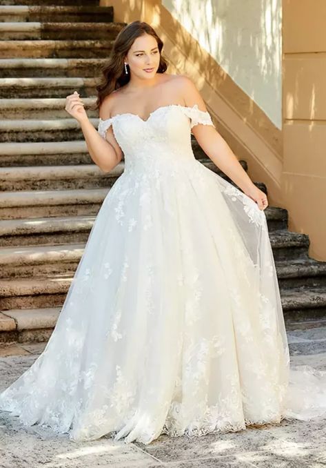 Soft tulle wedding gown