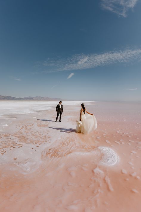 Elopement couple at the pink lake in Utah Lake Powell Elopement, Utah Elopement Locations, Pink Lake Utah, Scenic Elopement, Wedding Picture List, Utah Summer, Monument Valley Utah, Lake Engagement Photos, Utah Wedding Dress