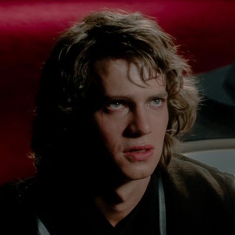 Star Wars Profile Picture, Revenge Of The Sith, Star Wars Anakin, The Sith, Lauren Bacall, Hayden Christensen, Star Wars Pictures, Anakin Skywalker, Obi Wan