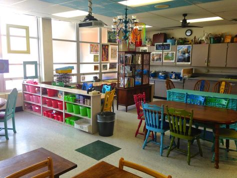 Choice Based Art, Tab Art, Art Classroom Organization, Flexible Seating Classroom, Elementary Art Classroom, Art Classroom Management, Art Teacher Resources, Classroom Lesson Plans, Art Education Lessons