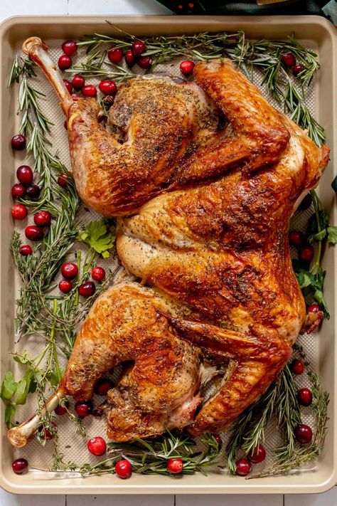 Perfect Spatchcocked Turkey - main dishes #maindishes Spatchcocked Turkey, Spatchcock Turkey Recipe, Spatchcock Turkey, Perfect Roast Turkey, Turkey Seasoning, Easy Cranberry Sauce, Herb Roasted Turkey, Juicy Turkey, Turkey Casserole