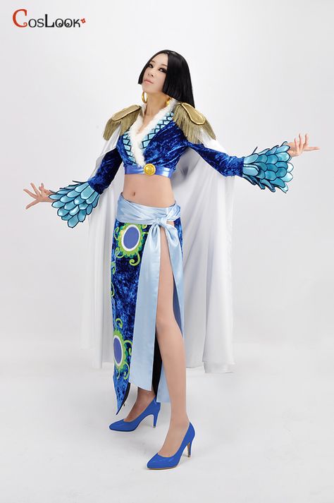 Boa Hancock in Blue from One Piece available on Coslook! http://www.ebay.com/itm/Boa-Hancock-Blue-from-One-Piece-New-High-Quality-Costume-by-Coslook-/321102074785?pt=LH_DefaultDomain_0=item4ac32cd3a1 Boa Hancock Inspired Outfits, Anime Makeup Ideas, Boa Hancock Cosplay, Velma Cosplay, Eyeshadow Colors, Hot Costume, Anime Makeup, One Piece Cosplay, Eyeliner Styles