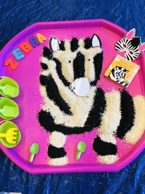 Animal Messy Play Ideas, Animal Messy Play, Preschool Jungle, Flisat Table, Zebra Face, Dear Zoo, Tuff Spot, Tuff Tray, Puffy Paint