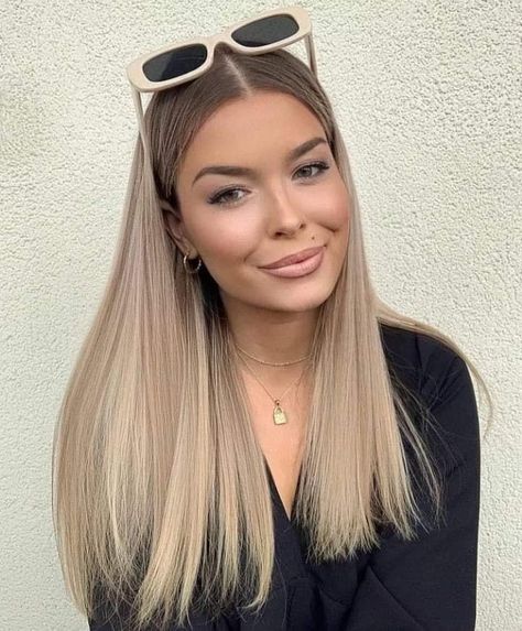 From Black Hair To Blonde, Creamy Beige Blonde Hair, Cream Blonde Hair Balayage, Hairstyles 2024 Trends Women, Air Touch Hair Blond, Balayage For Curly Hair, Dye Red Hair, Balayage For Long Hair, Pink And Lavender Hair