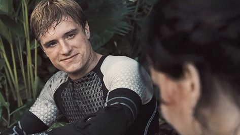 alice on Twitter: "“my nightmares are usually about losing you, i'm okay once i realize you're here.”  peeta mellark went through so much pain, but he still remained peeta, the genuine, selfless and kind character we all love. i’m so happy he got his happy ending, he deserved it more than anyone.… https://t.co/h7G8uCBq0j" Catching Fire Book, Peeta Bread, Hunger Games Peeta, I Volunteer As Tribute, I'm Okay, Katniss And Peeta, Hunger Games 3, Peeta Mellark, Hunger Games Catching Fire