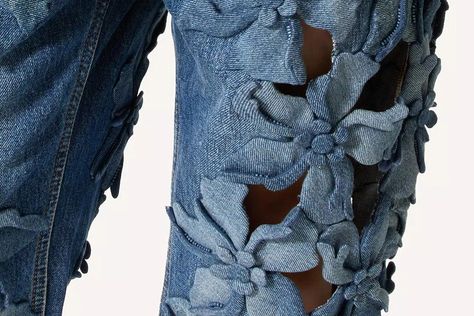 Yea or Nay: Valentino Hibiscus Embroidered Denim Pants - Tom + Lorenzo Hibiscus Embroidery, Elsa Style, Clothes Upcycling, Denim Applique, Valentino Jeans, Flower Jeans, Denim Crafts Diy, Barbie Wardrobe, Denim Embroidery