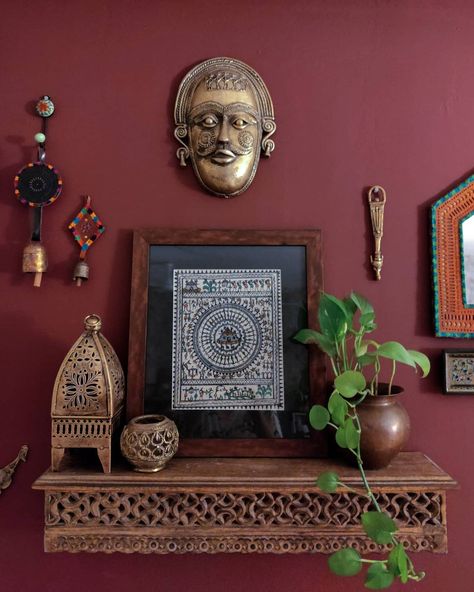 Eclectic shelf styling . Living Room Indian Style, Highlight Wall, Indian Decor Diy, Making Frames, Living Room Indian, Small Room Makeover, Floating Shelves Living Room, Indian Room Decor, Name Plates For Home