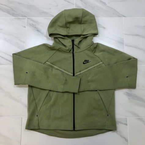 Nike Tech Fleece Set, Green Nike Tech Fleece, Green Nike Tech, Nike Clothes Mens, Nike Clothes, Nike Tech Fleece Hoodie, Tech Fleece Hoodie, Nike Tech Fleece, Nike Tech