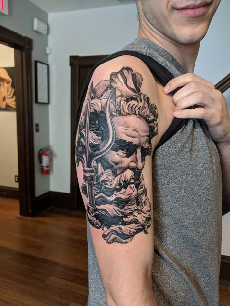 Neptune Tattoo Design, Tattoos Mythology, Neptune Tattoo, King Neptune, Navy Tattoos, Trident Tattoo, Greek God Tattoo, Chris Garver, Poseidon Tattoo